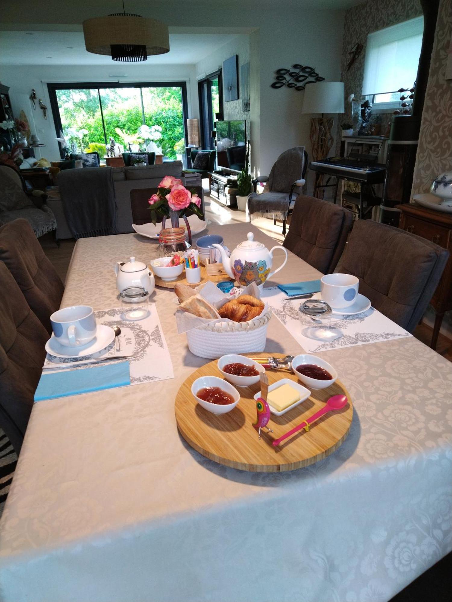 Chez Helene Bed and Breakfast Saint-Coulomb Eksteriør billede