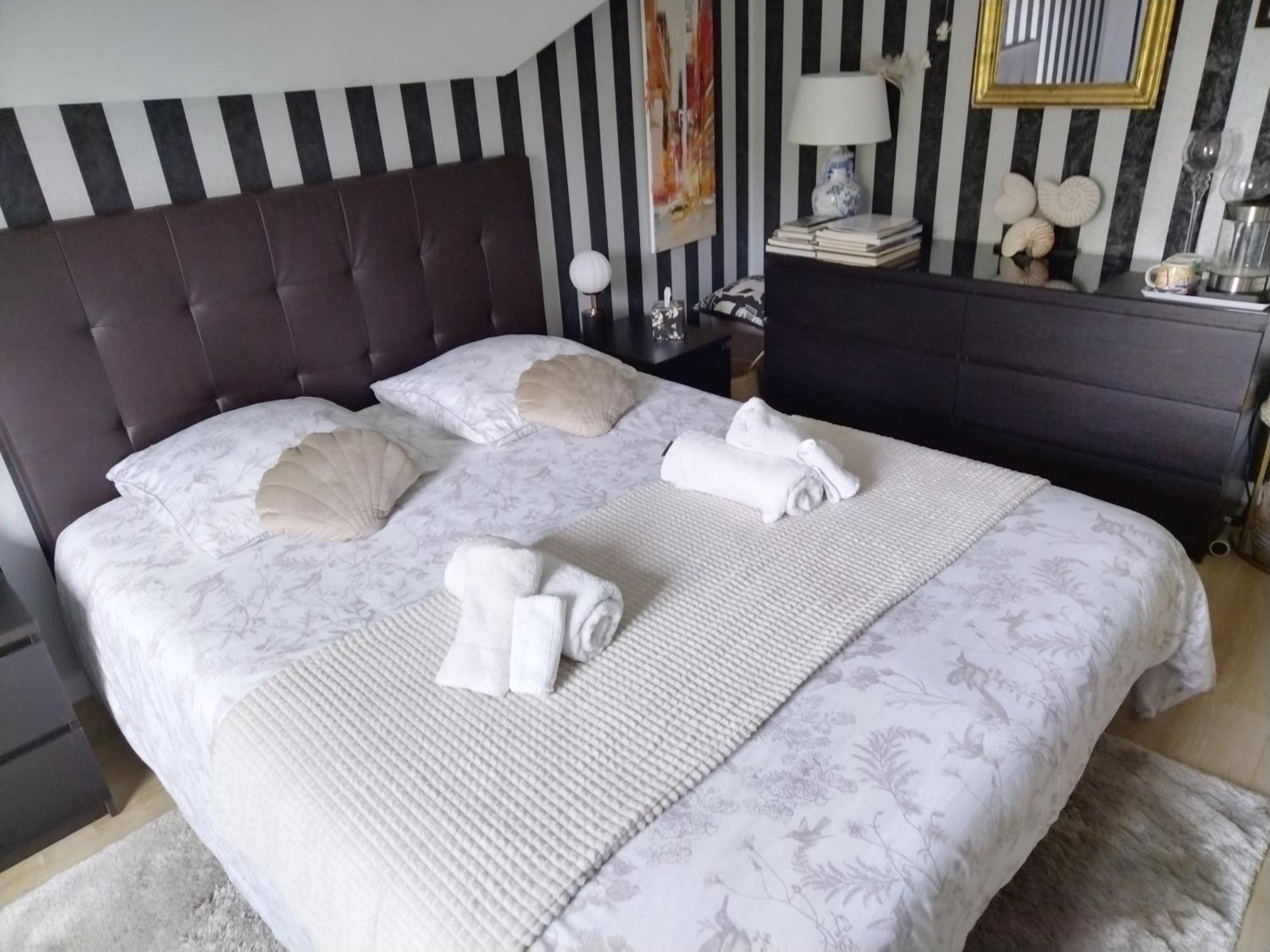 Chez Helene Bed and Breakfast Saint-Coulomb Eksteriør billede